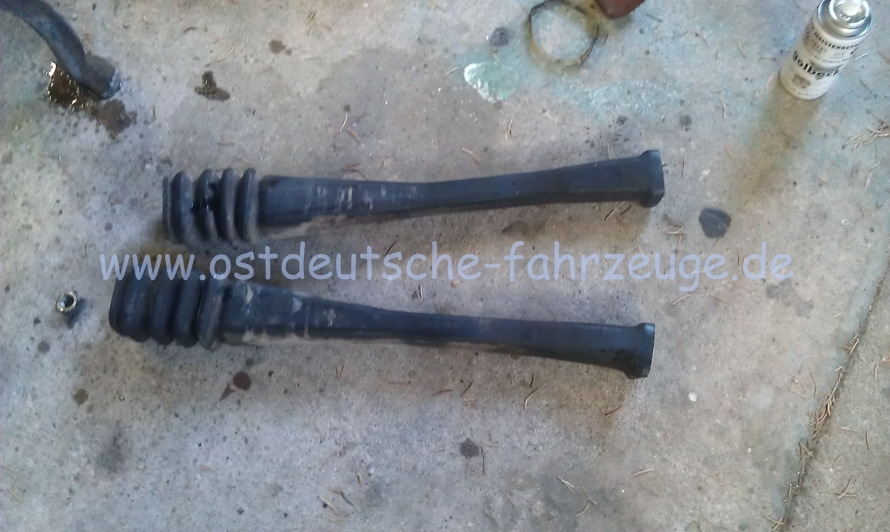 4-Ripper, einer ist leider durchgescheuert. Kette und ritzel sind verschlissen...