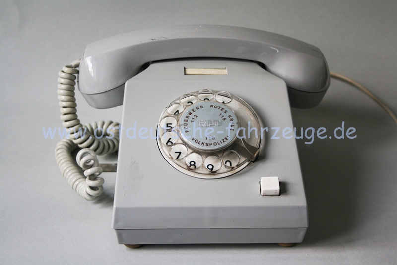 telefon.jpg