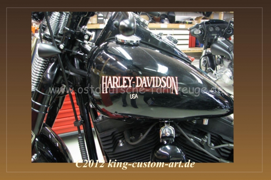 Harley-Davidson_Tankbeschriftung.png