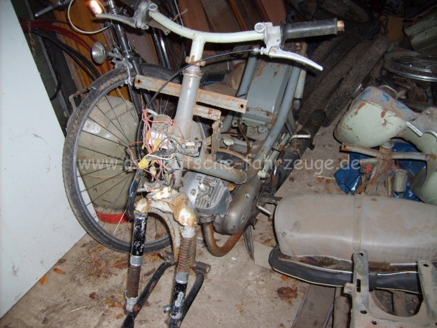 SD530599.JPG