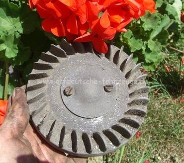 Alu-Lüfterrad mit Alu-Deckel in der Mitte
