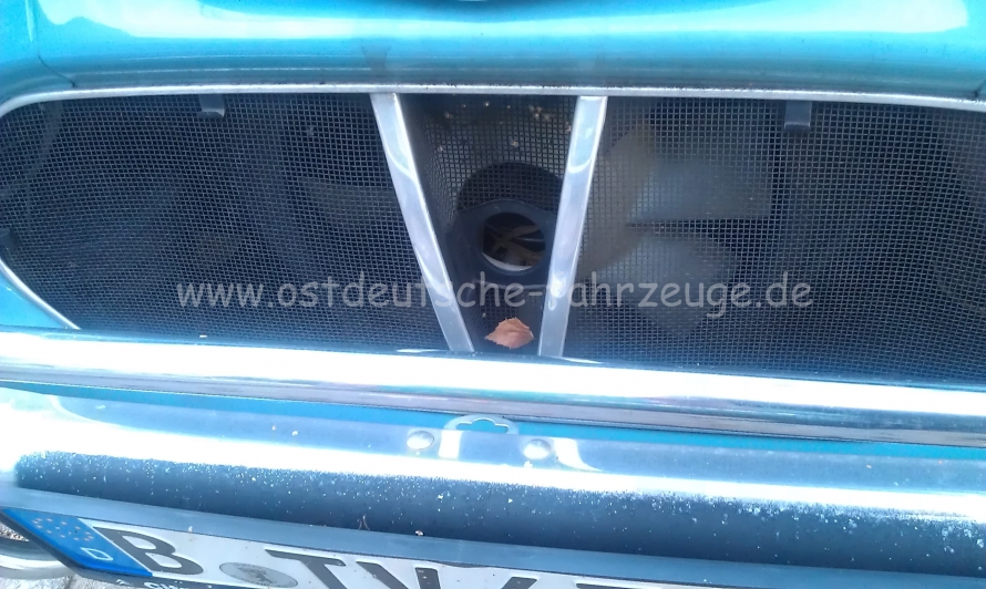 Das Lüfterrad für das Kühlluftgebläse für den Luftgekühlten 2-Zylinder-Boxermotor. Man könnte meinen, es sei ein Turbinenrad ;) Natürlich kann man auch kurbeln!!!