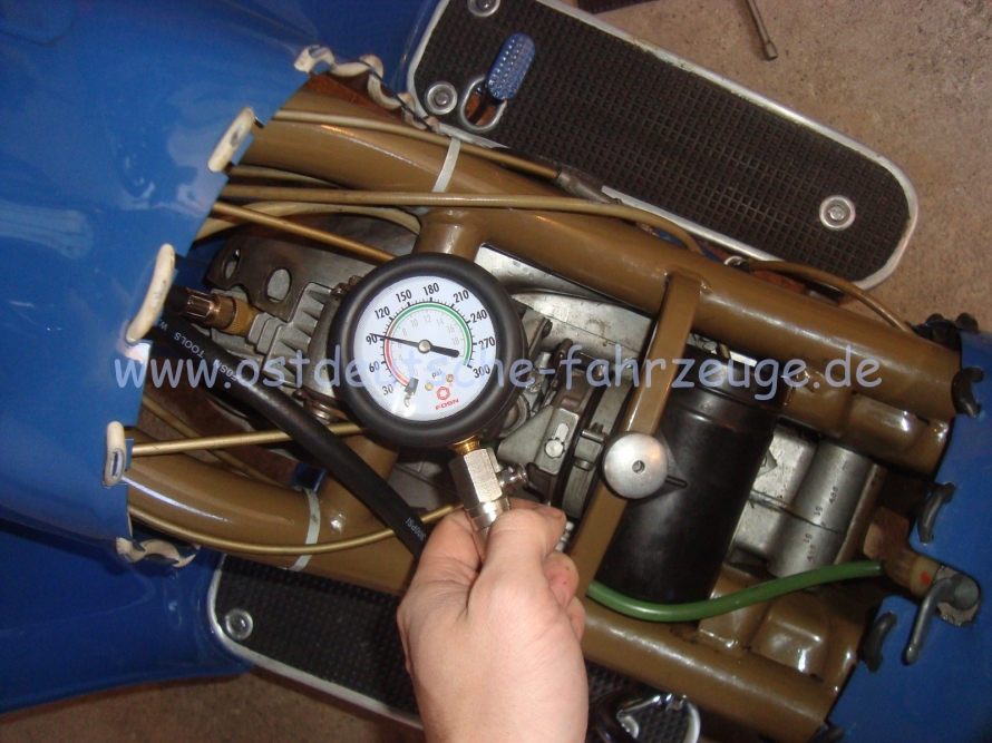 Für einen 2 Takt Motor im kaltem Zustand und nur durch kicken erreicht, eigentlich ganz passabel ;-)