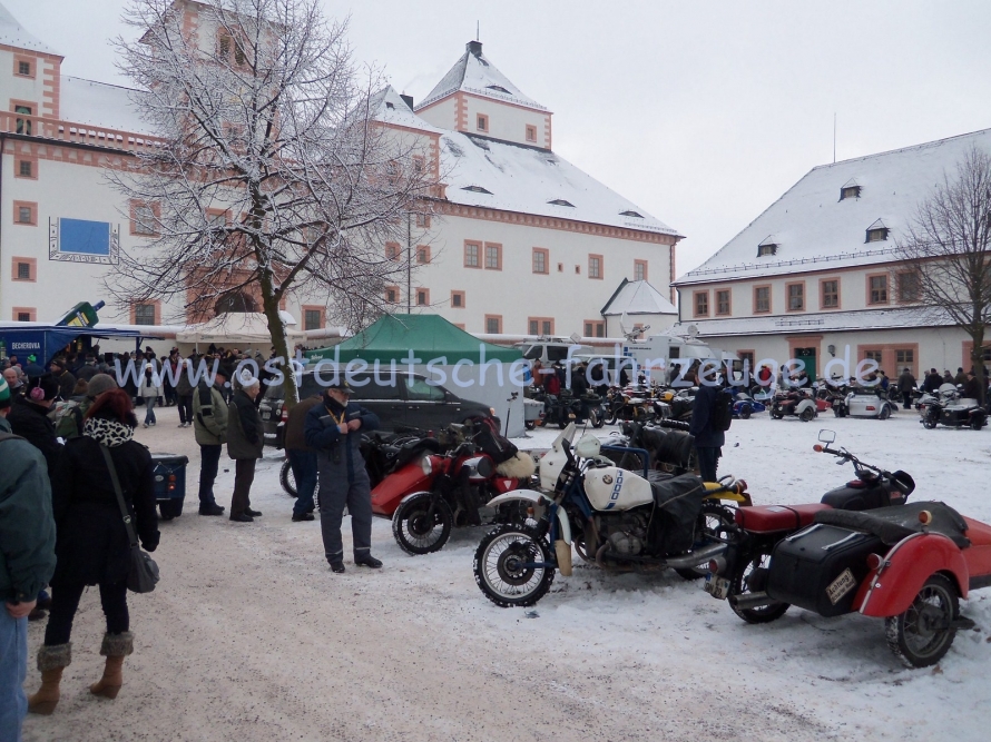 Im Innenhof vom Schloss