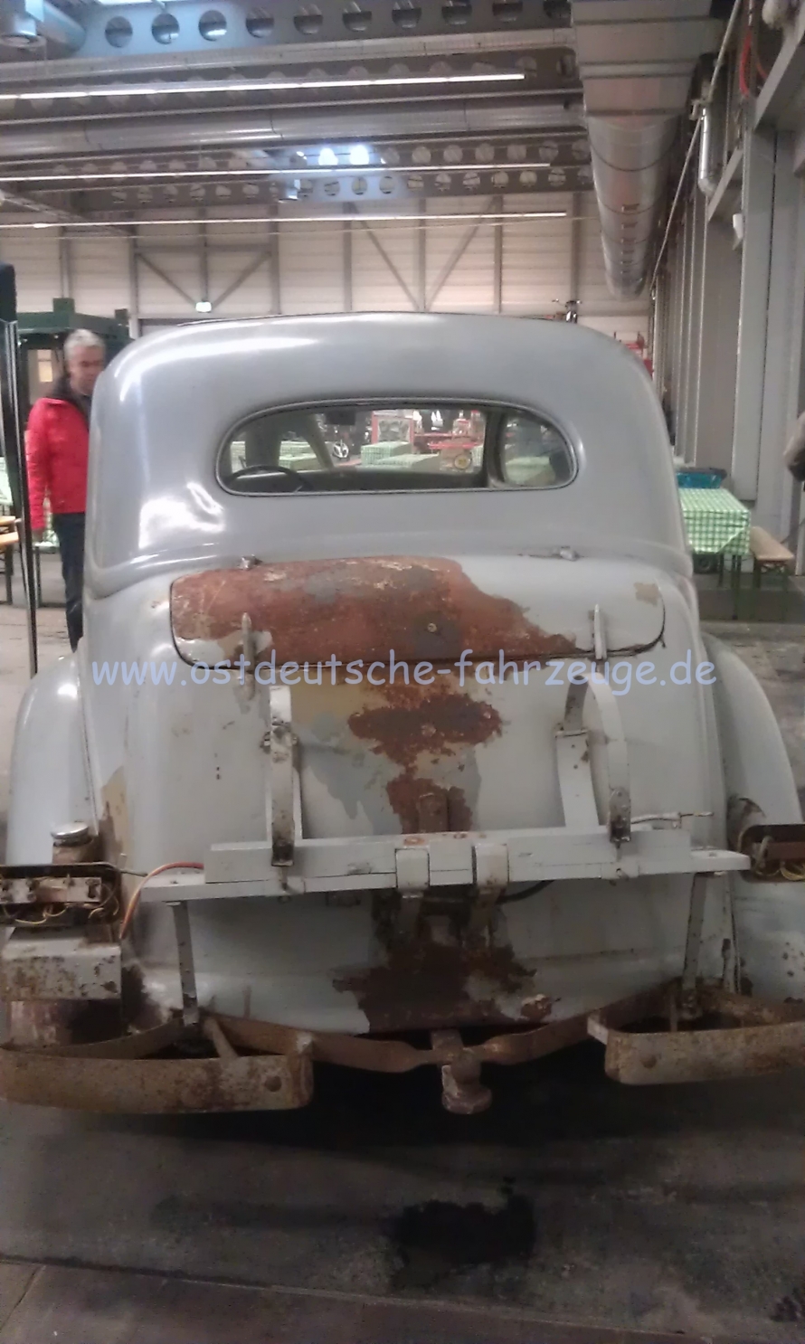 Ein FORD V8, der in der DDR lief undzwar mit Gasanlage!