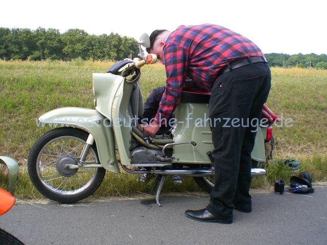 Plötzlich verweigerte der Roller die Mitarbeit.