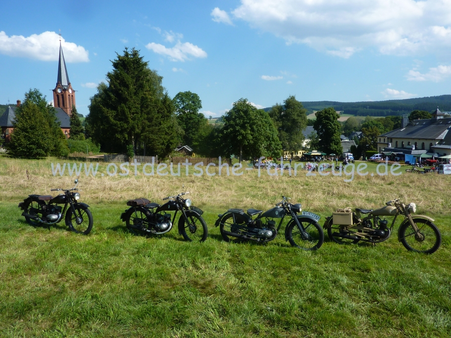 Familientreffen DKW RT 125 1940 bis 1945.JPG