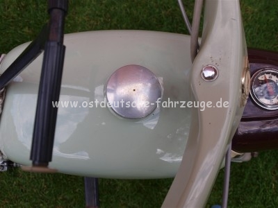 Tankdeckel und Lenker