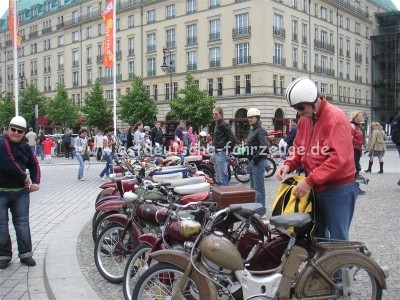 und werden selber zur Touristenattraktion