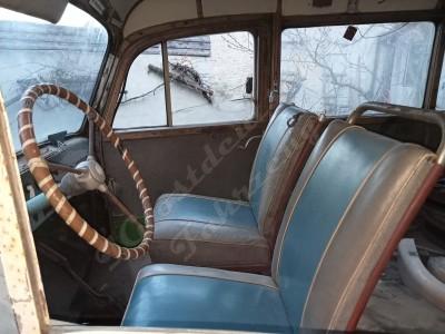 garant B 18 Bus 015.jpg