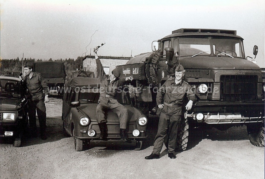 ArmeeScan-111030-0001 [1600x1200].jpg