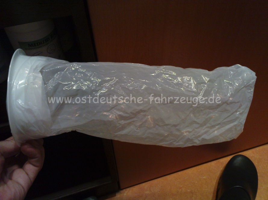 Es ist eine Kotztüte ;-)     (unbenutzt)